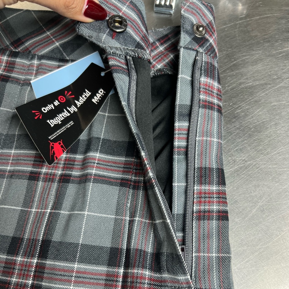 NWT Beetlejuice Astrid Gray Plaid Uniform Skort - Picture 7 of 8